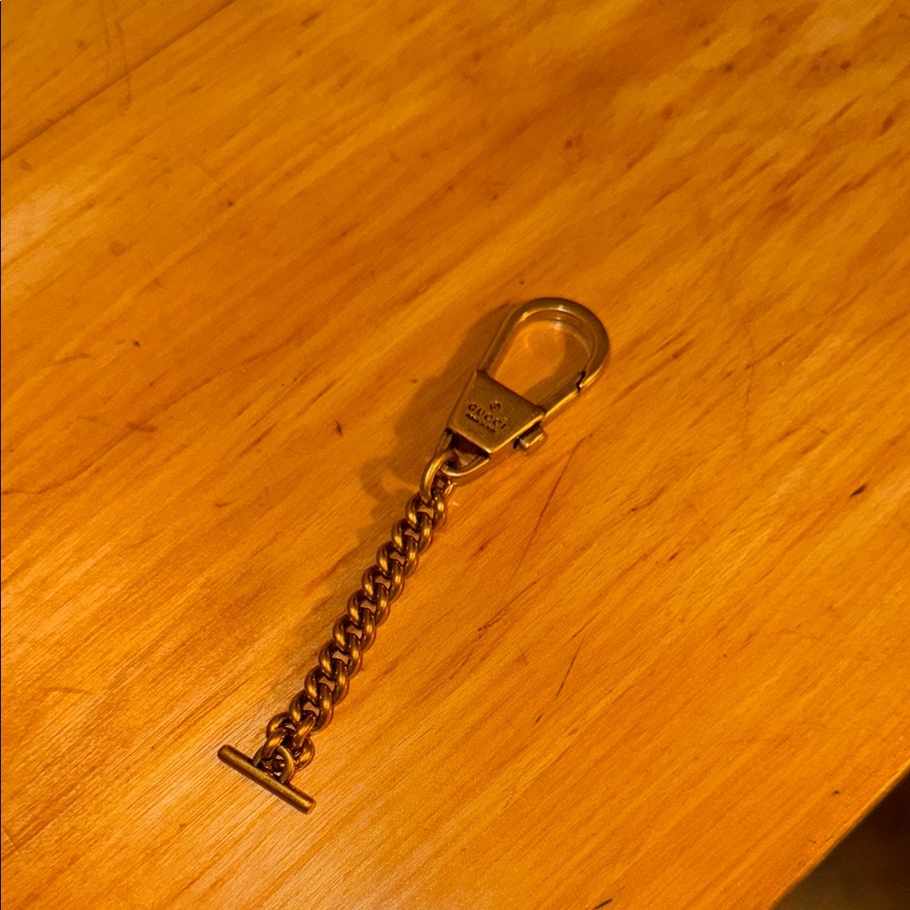 Gucci Gold Tone Chain Key Holder